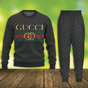 NEW RELEASE – Limited Edition Set Sweatshirt & Pants - HD3910